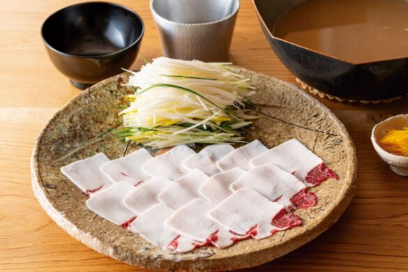 ヘリコプターで行くランチクルージング 日本料理 柚木元