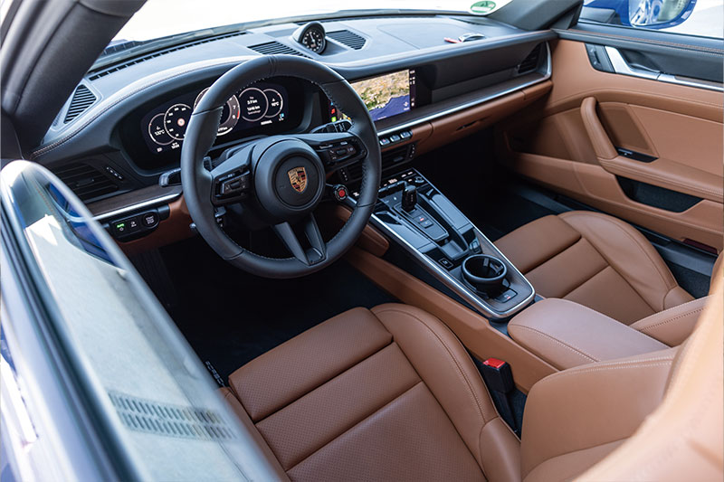 【Porsche】911 Carrera