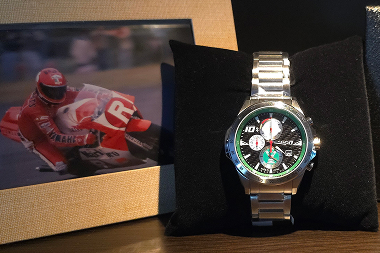 【シリアルナンバー入り・秘蔵生写真付】スポーツランドSUGO100本限定腕時計