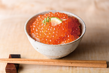 <span style="color: #fff;background-color: #C6860E;padding: 3px;margin-right: 5px;font-size: 75%;">複数設定あり</span><br>【全6回】<br>はこだて海の幸定期便 50万円コース