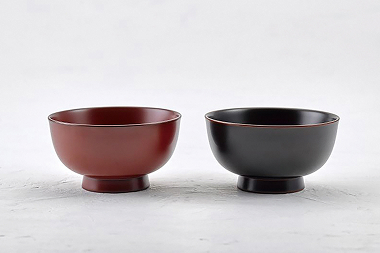 <span style="color: #fff;background-color: #C6860E;padding: 3px;margin-right: 5px;font-size: 75%;">複数設定あり</span><br>【滴生舎】浄法寺漆器 浄漆椀(中)朱