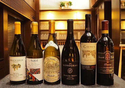 日本酒や焼酎の他、カリフォルニアワインやシャンパーニュとのマリアージュもおすすめ。