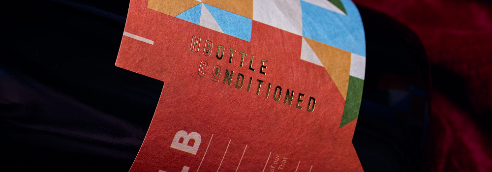 「N BOTTLE CONDITIONED」は全体的にホップの香りや苦味が穏やかで、麦芽感や酵母の醸す香りが前面に出るよう設計されているという。これまで造った同シリーズは10銘柄を数える。