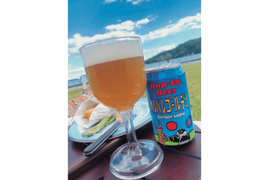 京都・与謝野産ホップの香りが個性的な「Hop-Up Beer ハレバレゴールデン」。 350ml 6缶セット¥3,300 京都与謝野酒造